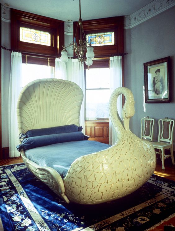 swan boat bed