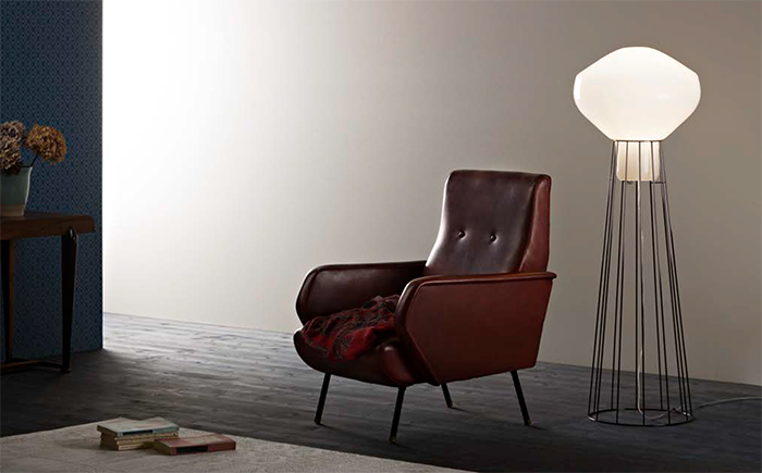 Aerostat is also available as a floor lamp with a grid stand