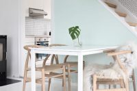 08 white Melltorp table looks cool with light-colored wooden chairs