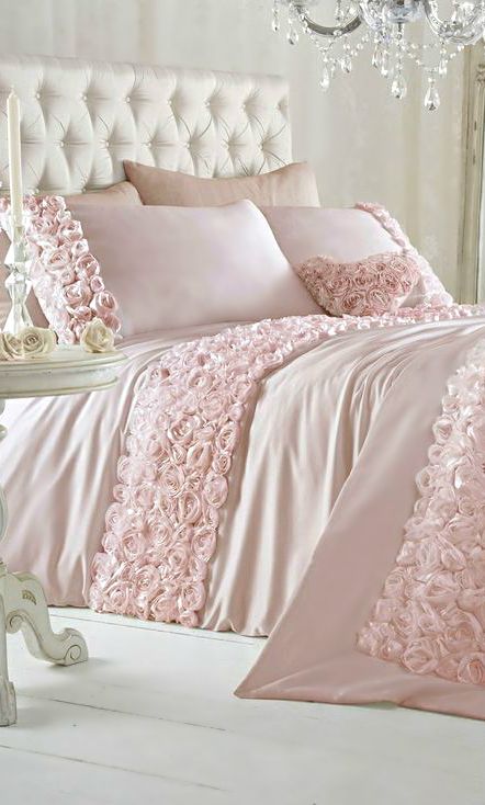 rose vignette bedding