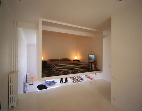 Hanging Bedroom-In-A-Box (via dornob)