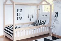 12 graphic black and white bedding