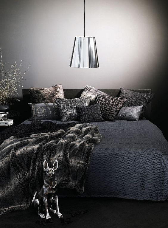 patterned black bedding