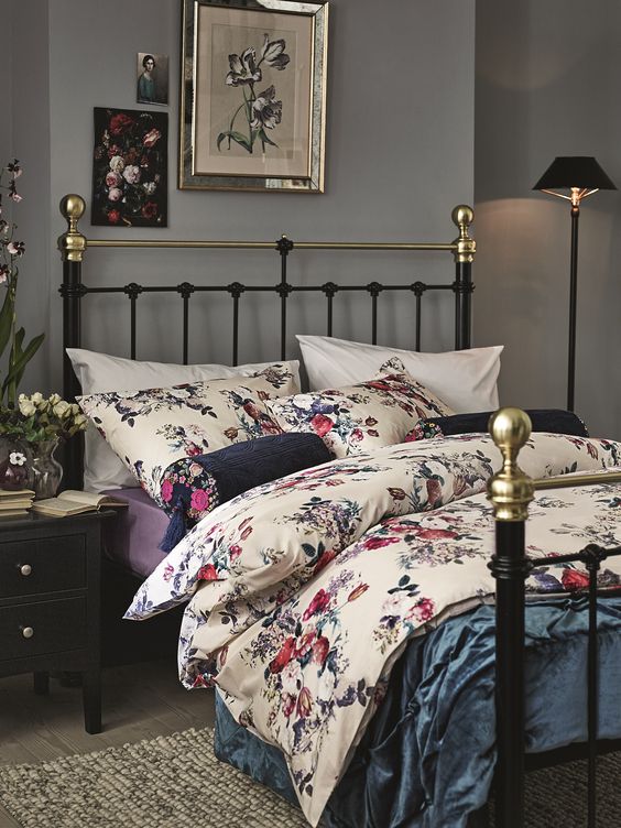 Such bold floral bedding looks dramatic and is suitable for mid-century modern or retro-styled bedroom

Shot 3 and 4 are prop options.

Repro the bricks behind the bed and match the colour of the card behind to the rest of the wall. Keep tone.