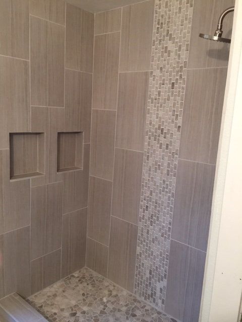 vertical mosaic border in the shower