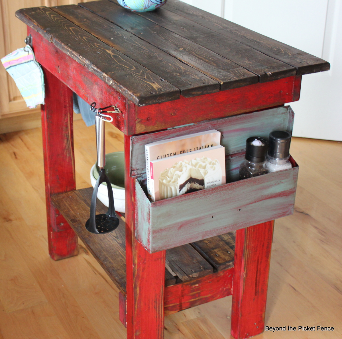 Colorful diy kitchen island from pallet boards