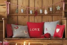 a lovely red & grey Christmas space decor idea