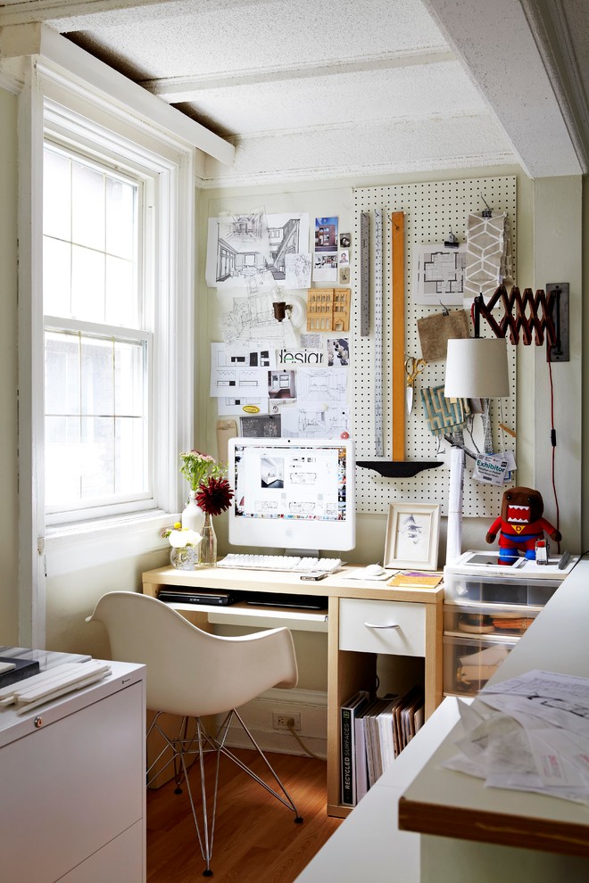 Pegboards are perfect organizers for small home offices.