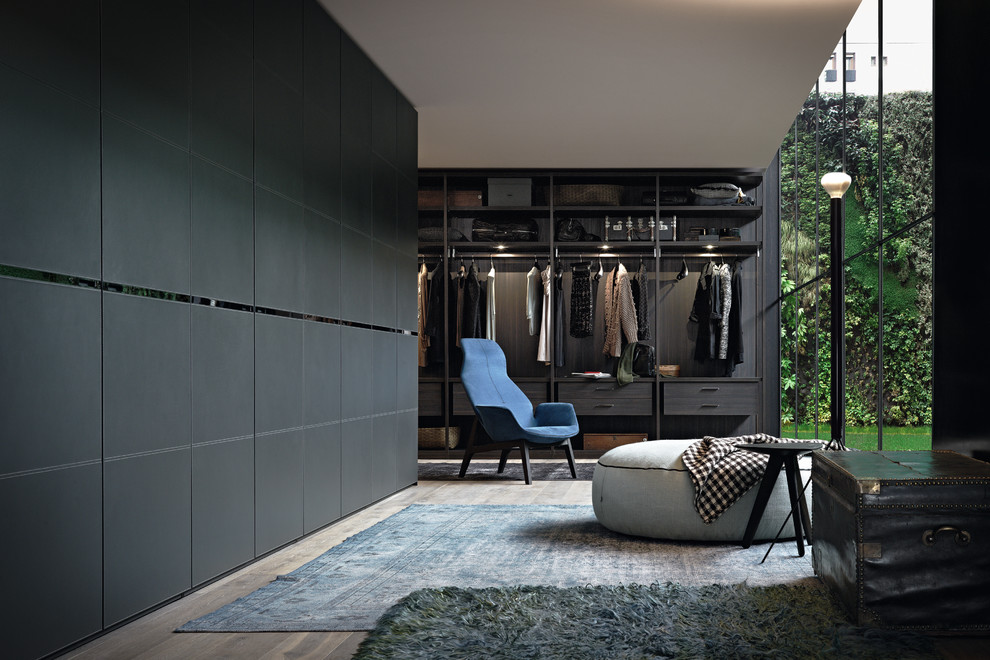 Floor to ceiling windows is a gorgeous thing to have in a walk-in wardrobe.