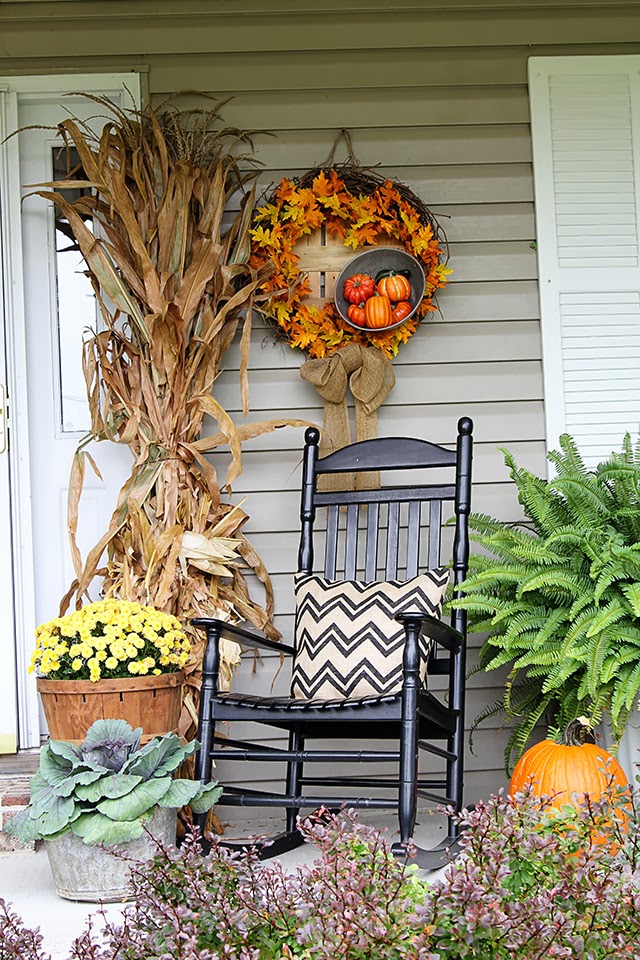 pretty autumn porch decor ideas