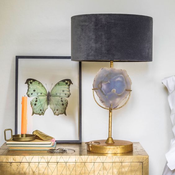 a fantastic agate table lamp with a gold base, a large agate insert and a lavender velvet lampshade for a wow effect