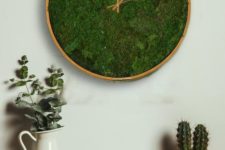 a moss clock is a cool natural decoration for spring, summer or any other season