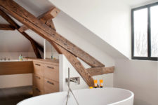 38 practical attic bathroom design ideas