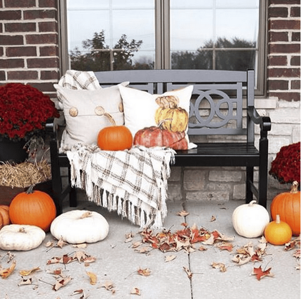 cozy thanksgiving porch decor ideas