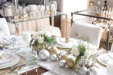 cute yet simple Christmas table scape