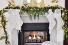 gorgeous Christmas mantel decor