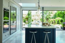 a cozy yet modern farmhouse kitchen design