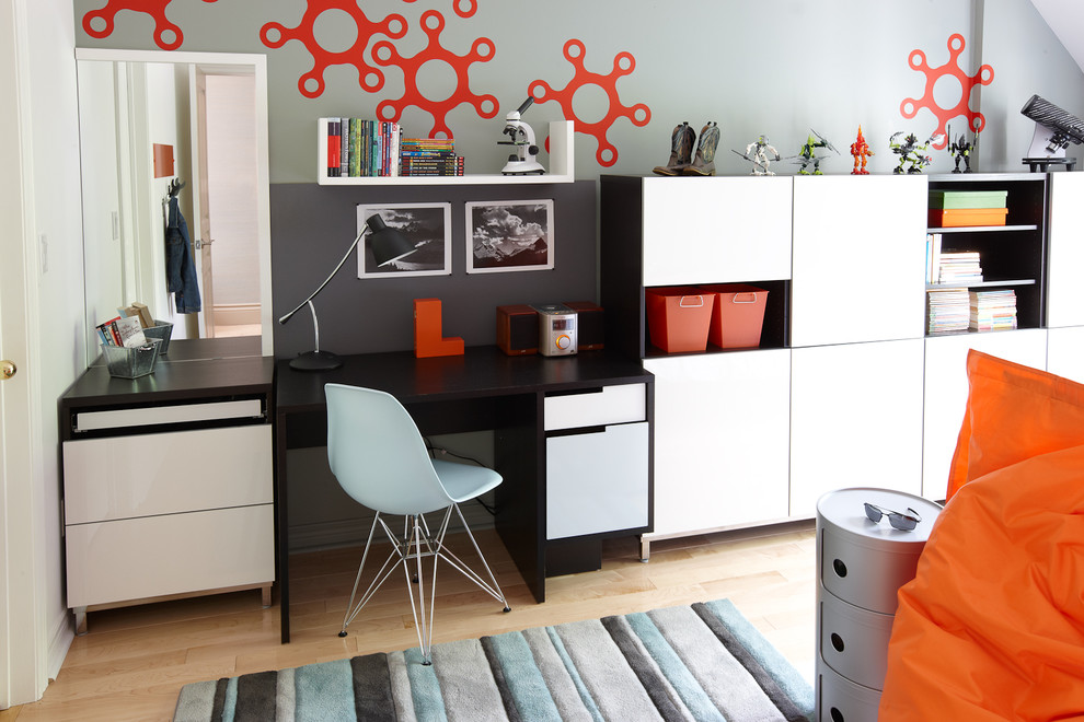 You can create quite interesting storage walls by mixing cabinets with doors and without them.