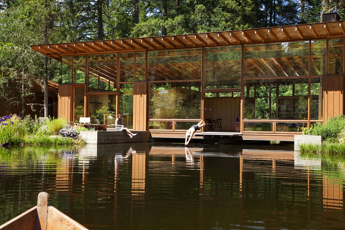 The design attempts to make the pond and residence a single entity
