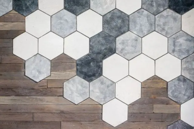 03 The simple transition between hexagonal tiles and wood