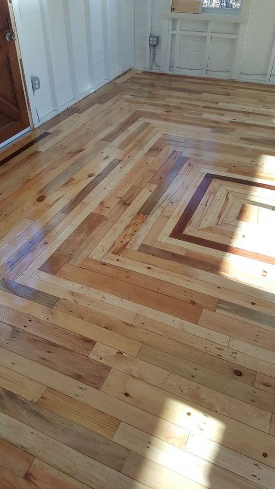 pallet floors clad with a geo pattern