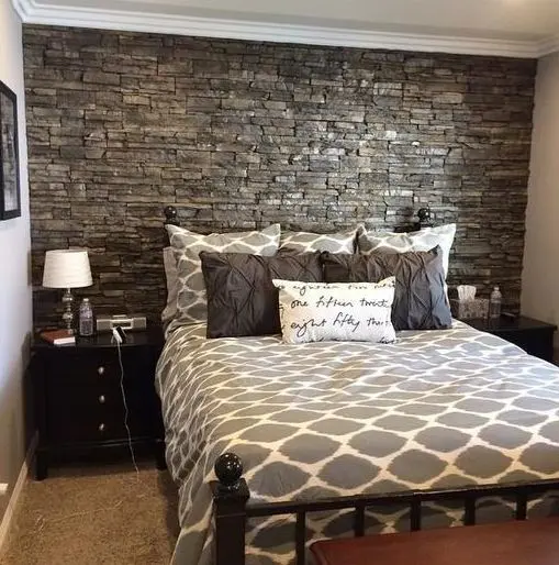 dark grey headboard wall to make the bedroom more refined