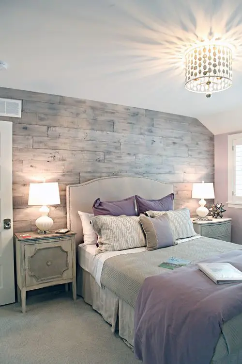 whitewashed reclaimed wood to highlight the shabby chic decor