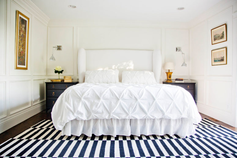 Even the whole room could be covered with wainscoting paneling. (White + Gold Design)