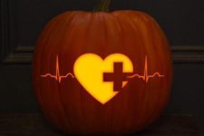 04 heart beat pumpkin lantern bring an eye-catchy romantic touch