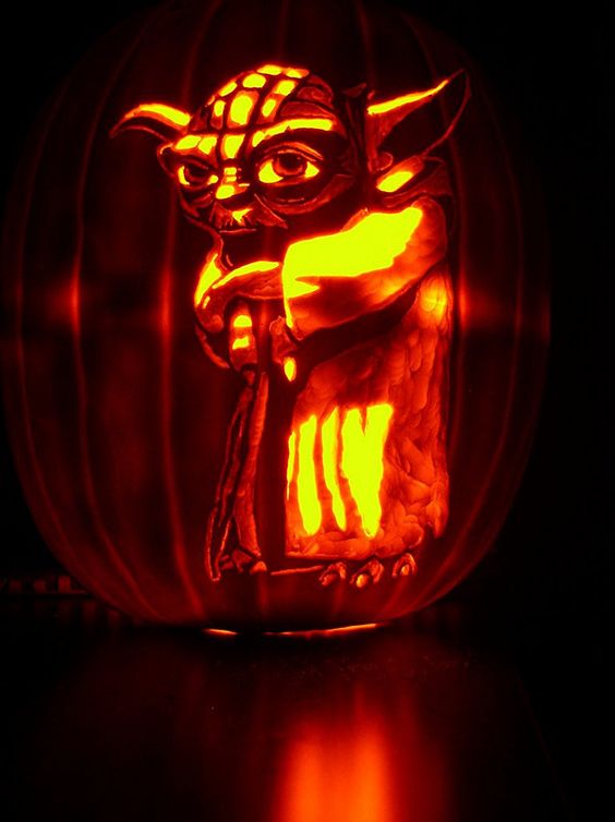 Yoda master pumpkin carving
