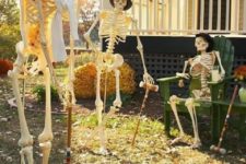 10 skeletons playing cricket scene is a stylish decoration without any fuss