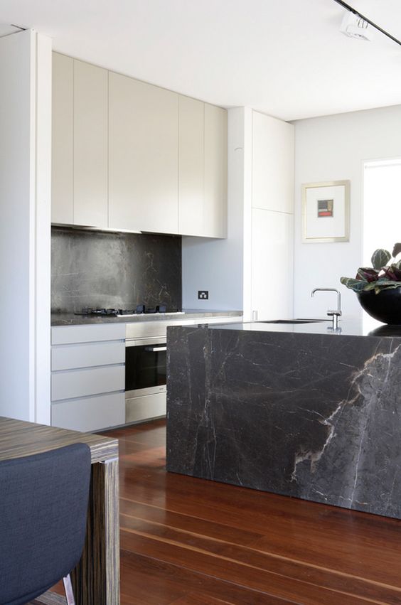 black soapstone spruces up this seemingly simple modern kitchen