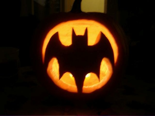 simple Batman pumpkin will take you just a couple of minutes