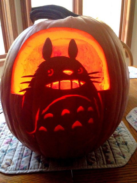 carved my neighbor Totoro pumpkin, which works as a lantern