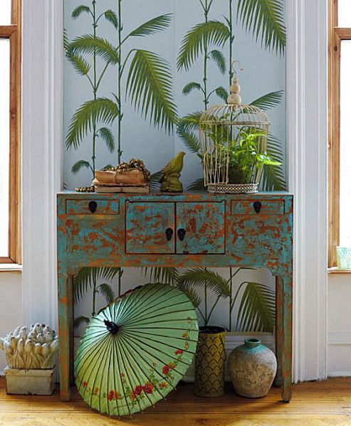 parasol and vases to infuse the interior with Asian touches
