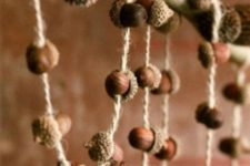 38 charming wooden acorns will make your space cozier and more rustic