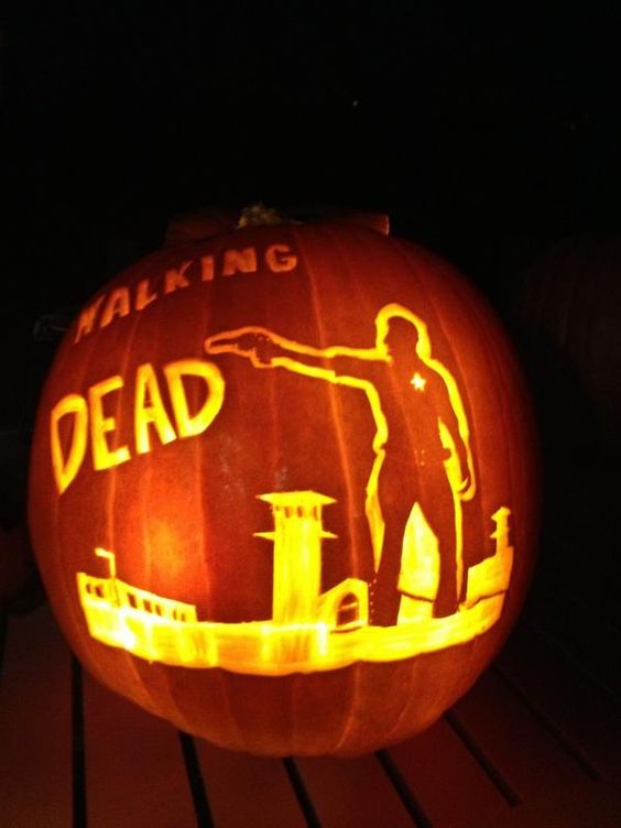 Walking Dead scene carving