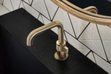02 There are several finishes and design options available, which allow fitting any bathroom design