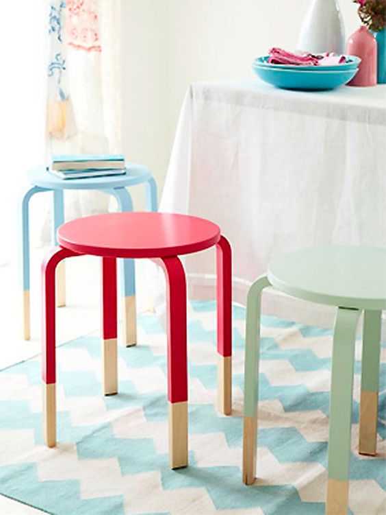 spruce up IKEA Frosta stools with bold colors using color block technique