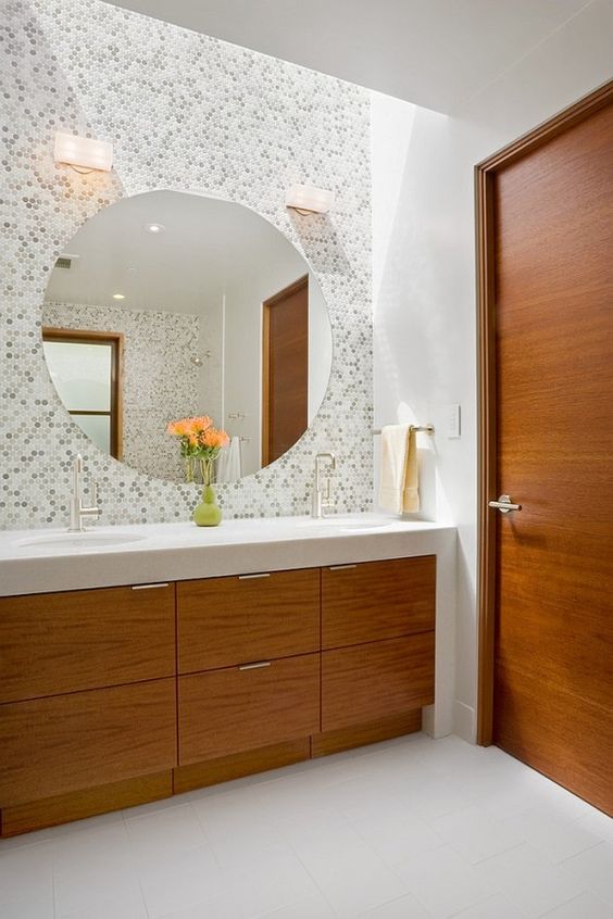Elegant bathroom with multi colored panny tiles on the wall