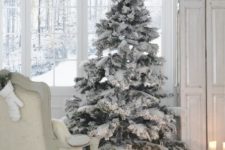 25 refined snow white Christmas tree without decor looks very natural