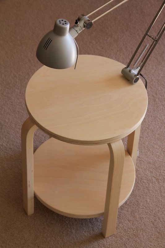 make a side table with two tops to accomodate more things, you just need two Frosta stools
