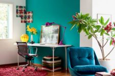 31 vibrant turquoise wall to highlight and separate the home office nook