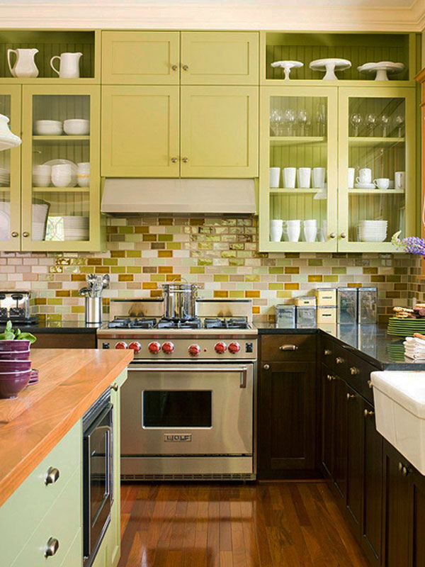 you may use various colors of subway tiles to make the backsplash more eye-catchy
