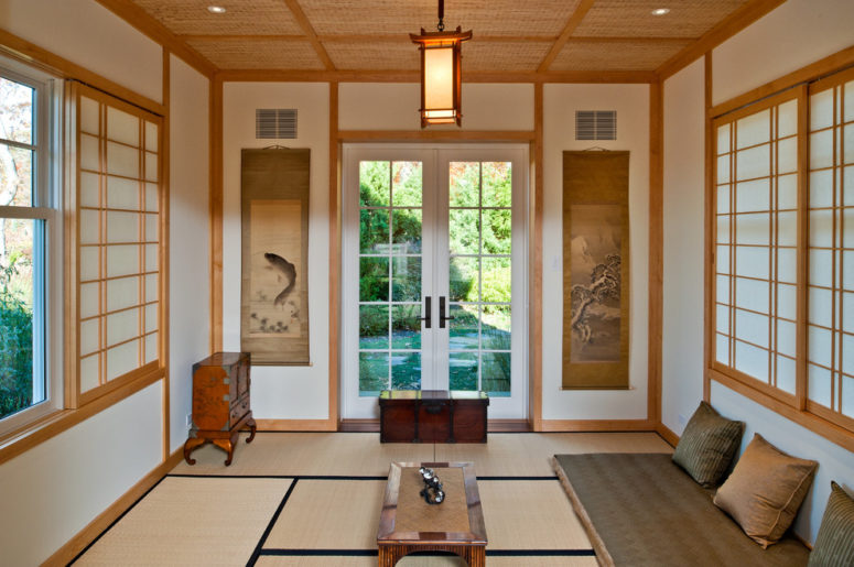 Asian inspired furniture is the simplest way to design a japanese-inspired living room. (Thompson Raissis Architects)