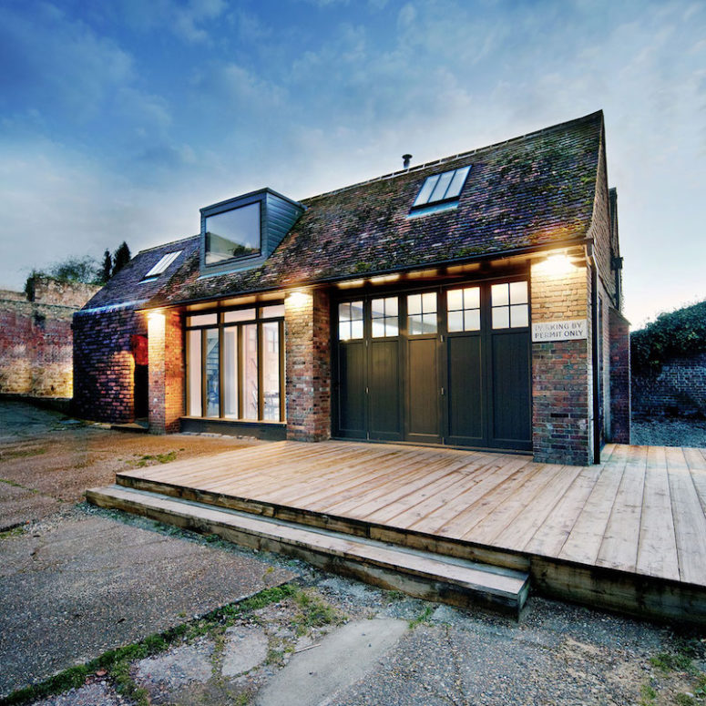 Rustic-Industrial Residence In A Garage Extension