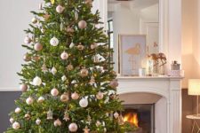 12 copper and white for decorating Christmas is very chic