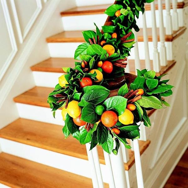 fruit and cinnamon garland will give your home a delicious small