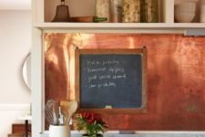 22 polished copper sheets look rustic and eye-catching