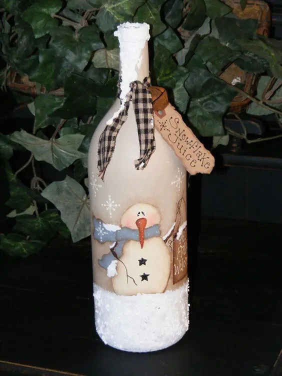 Beautiful snowman decorated bottle can be used as a decoration or a vase
